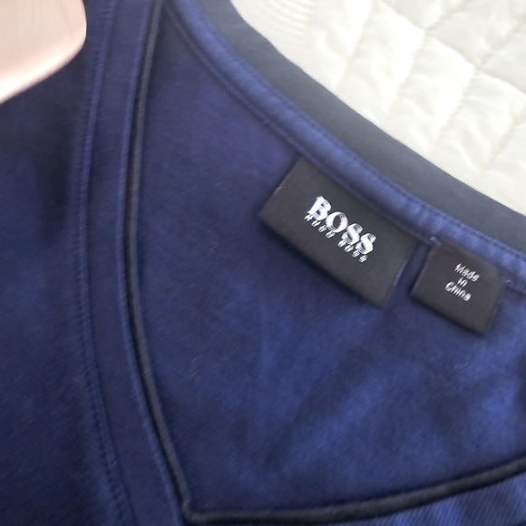 Boss V-Neck Short Sleeve Tee in Navy - Picture 9 of 16